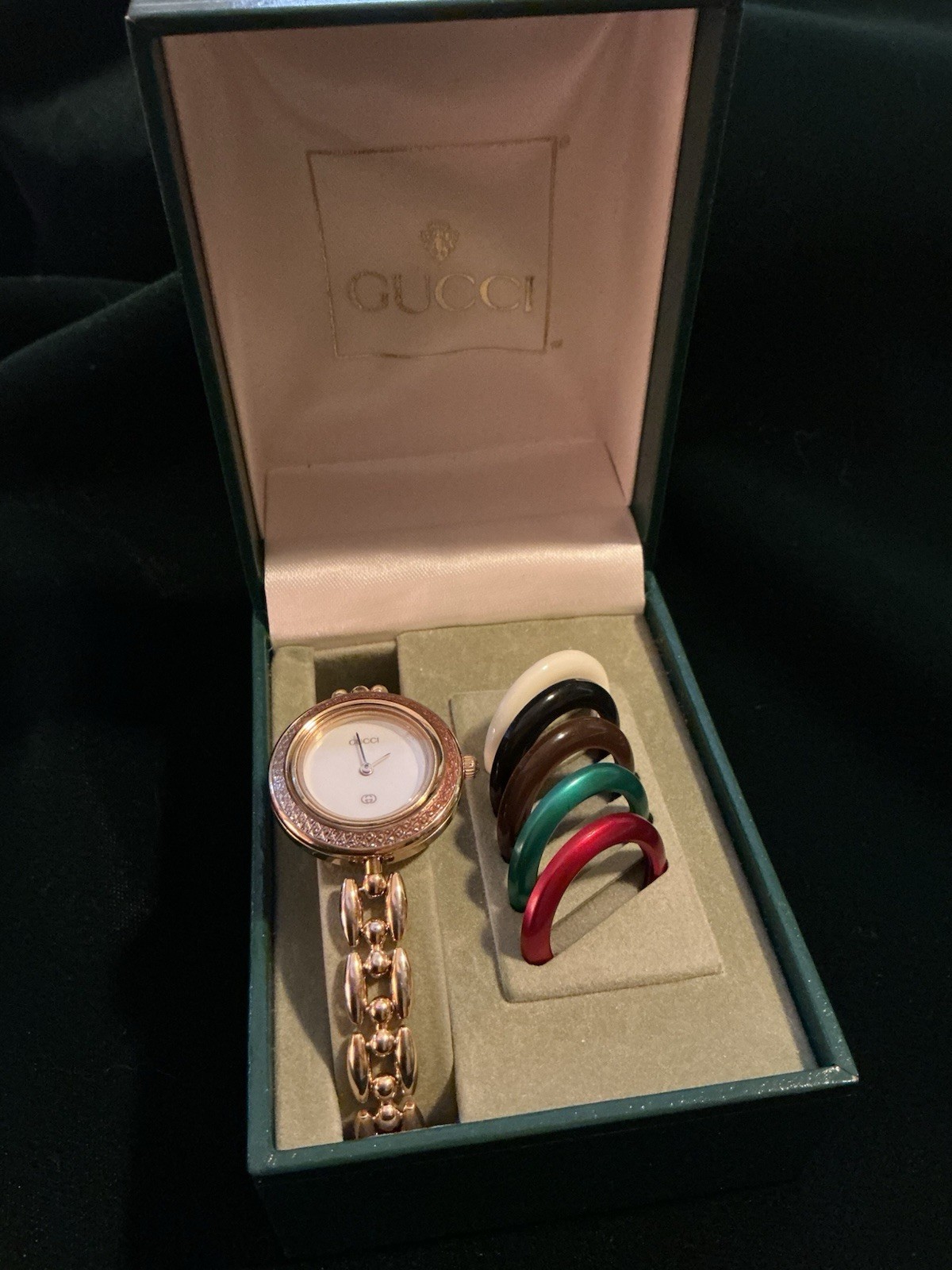 Vintage GUCCI Ladies Interchangeable Bezels Watch 11/12 Series