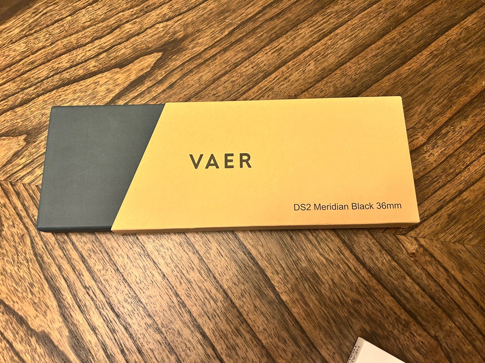 Vaer 36mm Watch Meridian Black Dial 150m Date w/ Extra Strap Box Booklet