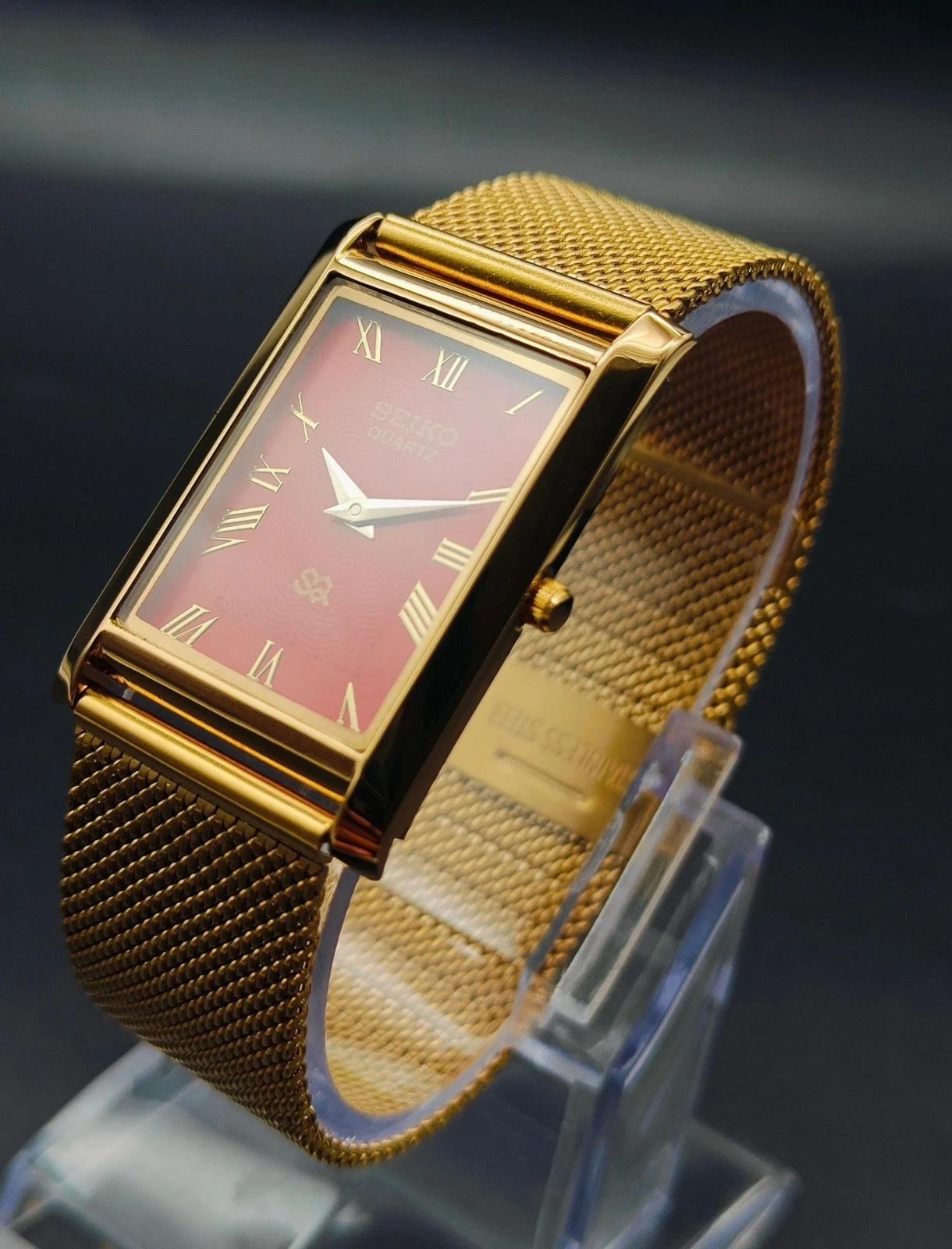 Vintage Classic Seiko Slim Quartz Men’s Golden Plated Wrist Watch