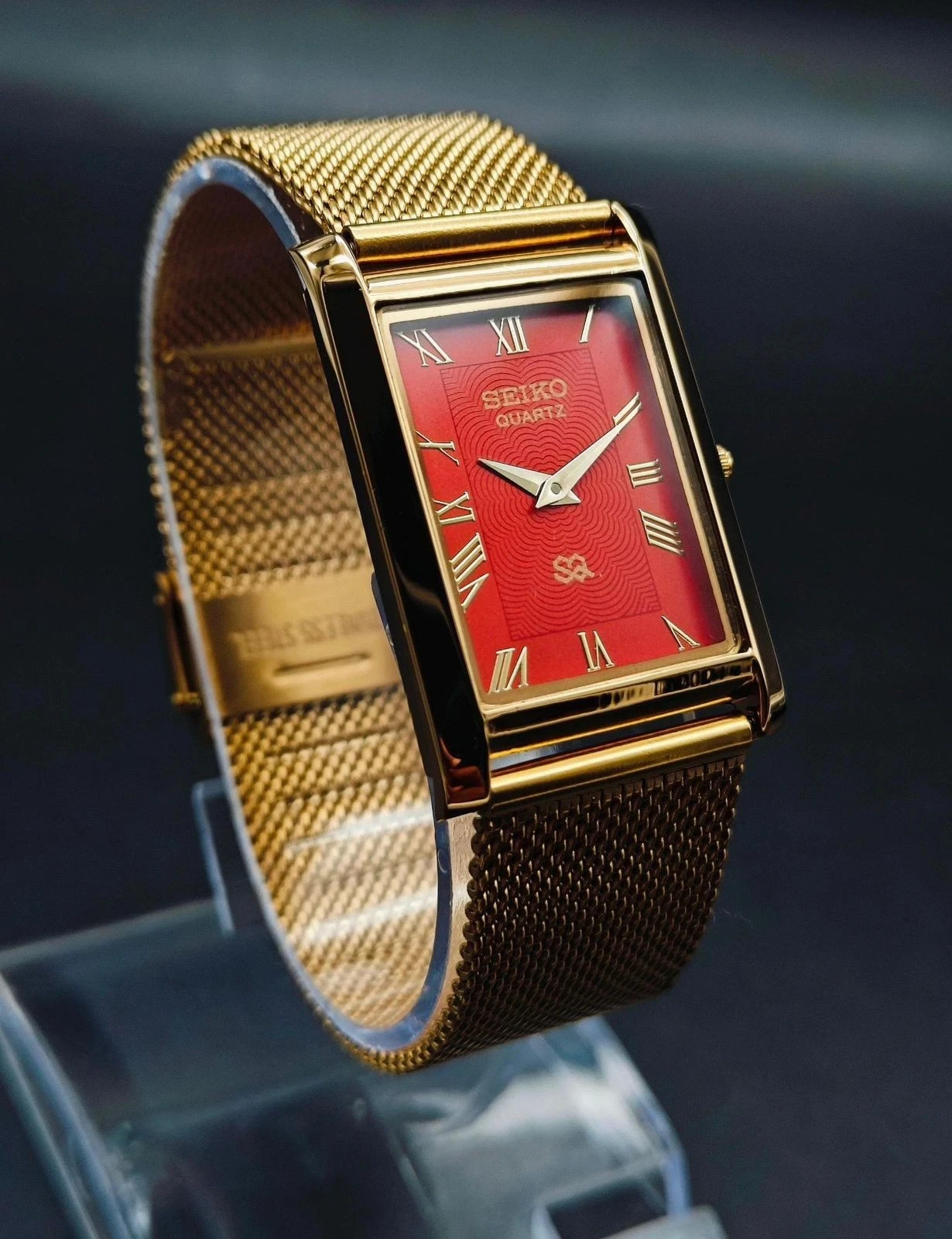Vintage Classic Seiko Slim Quartz Men’s Golden Plated Wrist Watch