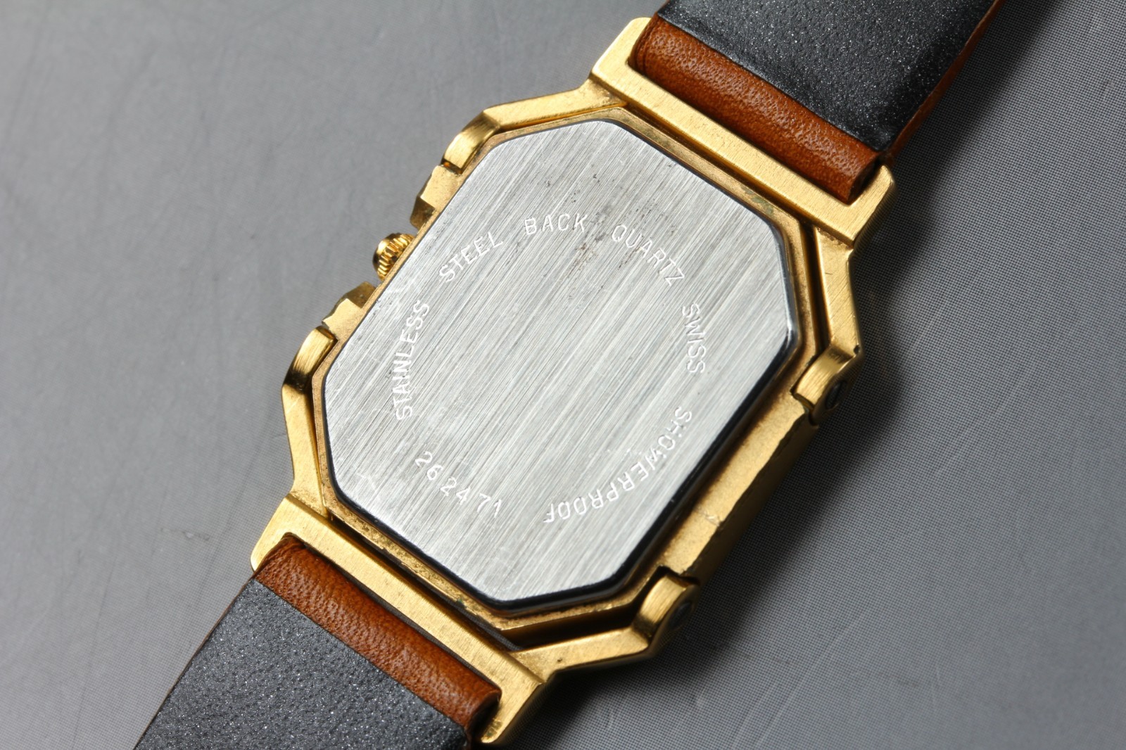 «Exc+5» Vintage Jean d’eve Octagon 27mm Gold Quartz Unisex Mens Watch From Japan