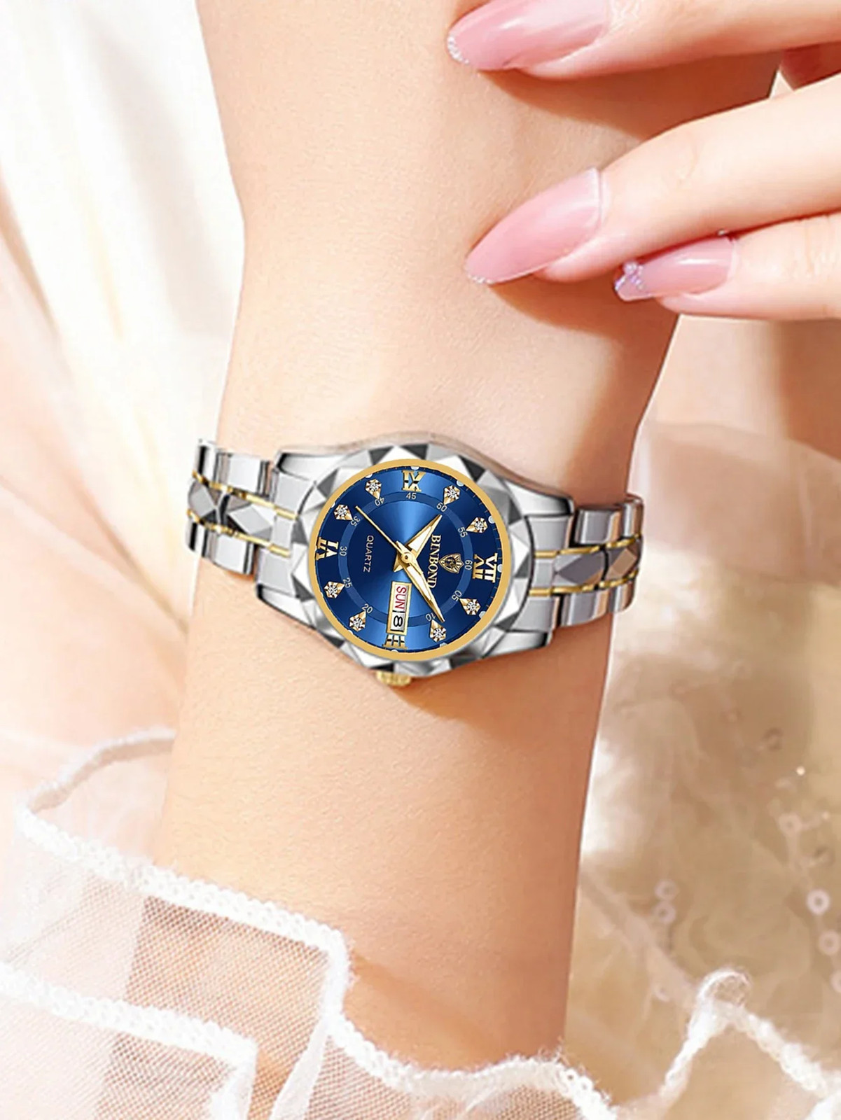BINBOND 2pcs/Set Couple Watches 30M Waterproof Fashion Diamond Valentine Day