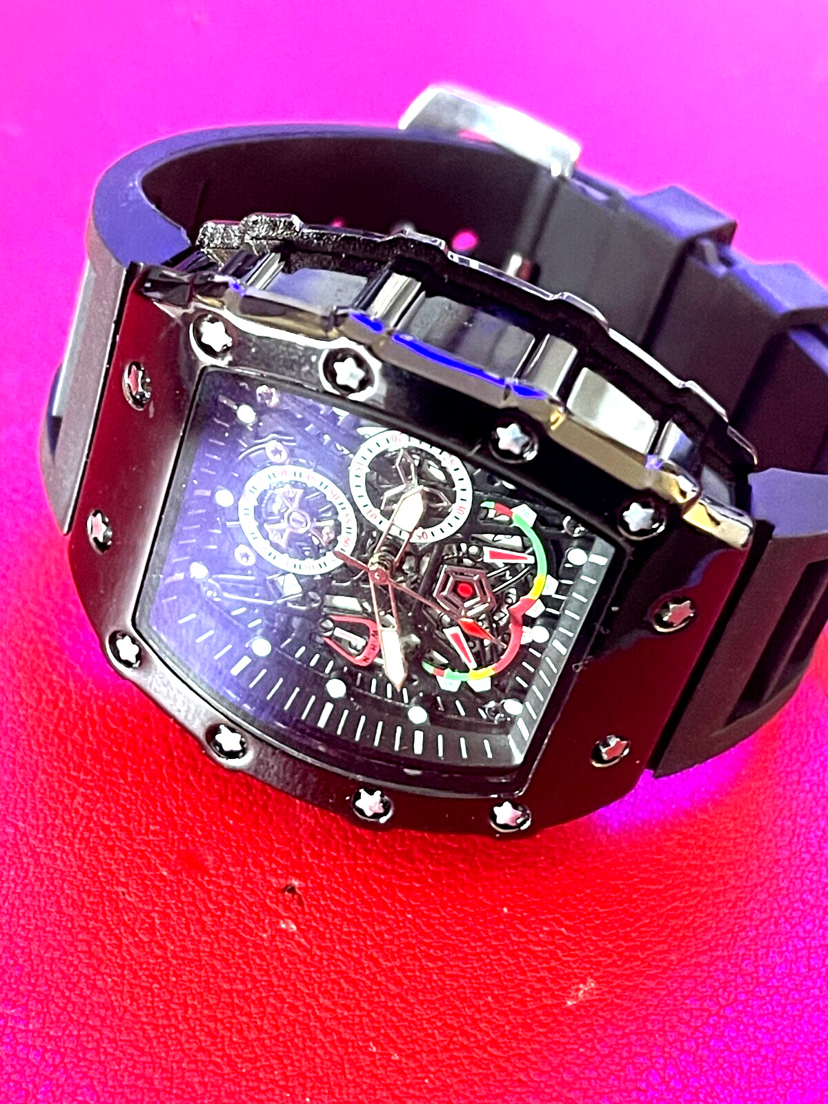 New Watch..MENS ..Skeleton Dial..Great look..Silicone band..New Battery-look
