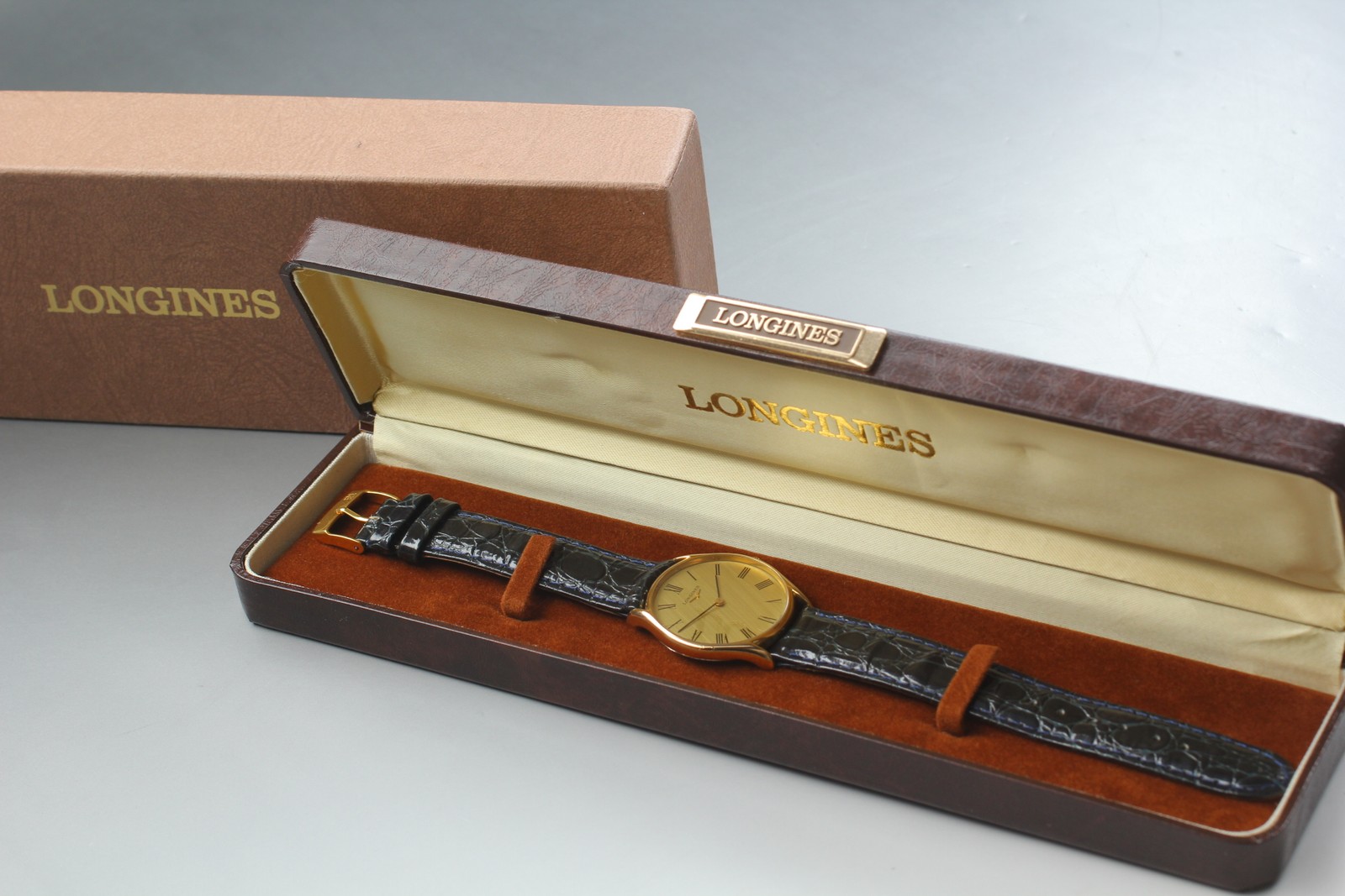 Near MINT Longines L847.4 Gold Roman Dial 33mm Hand Winding Men’s Watch w/ Box