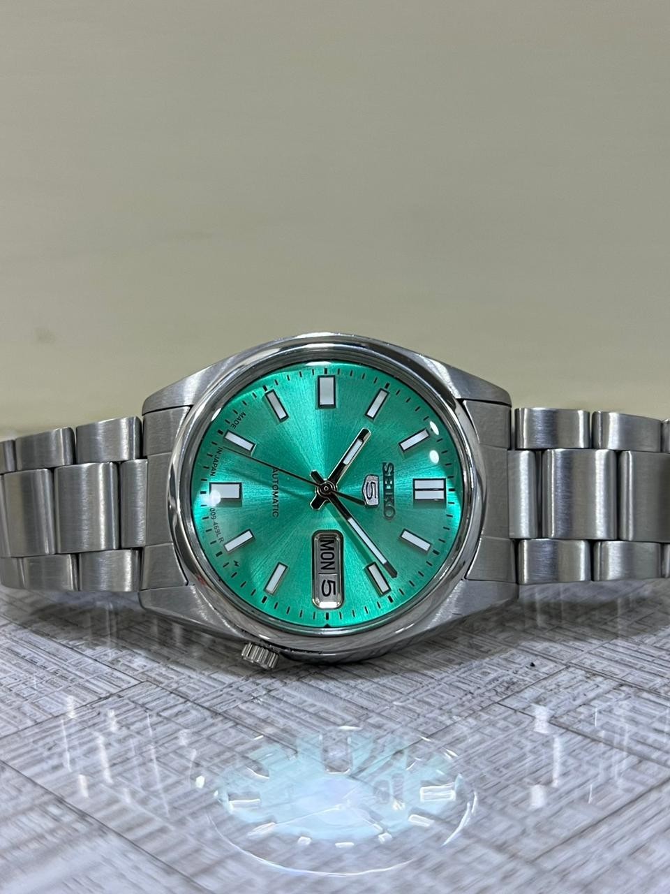 Seiko 5 Automatic Sea Green Dail Mens Watch japan made 7009