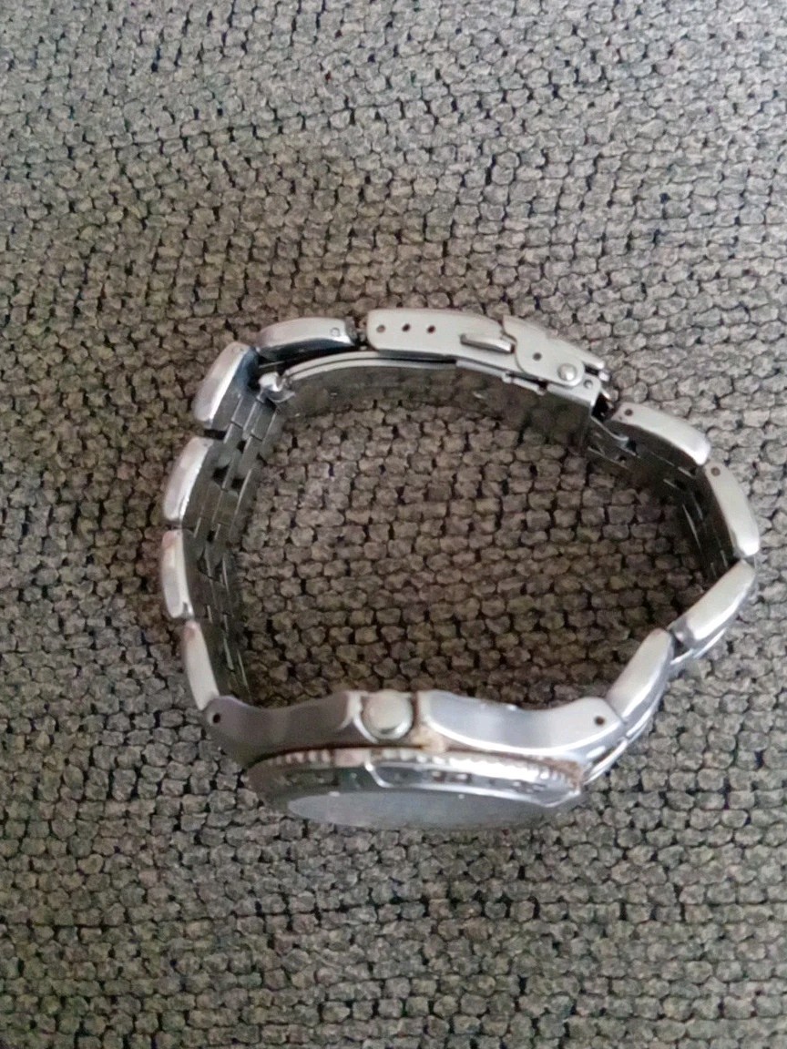 ORIGINAL FOSSIL SILVER STAINLESS STEEL SNAP-ON WRIST WATCH Pr-5187