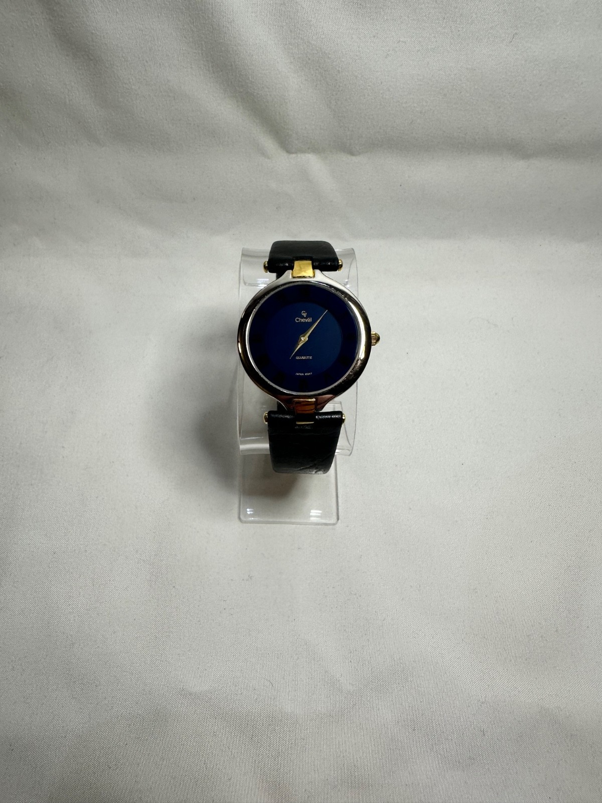 VINTAGE CHEVAL QUARTZ GOLD TONE CASE BLACK STRAP