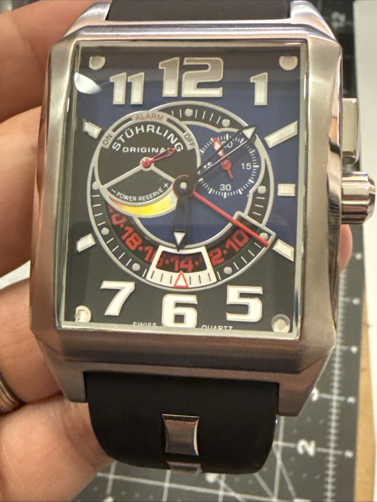 Stuhrling Blue Madman Complex 255D Quartz 42mm Classic Men’s watch new battery