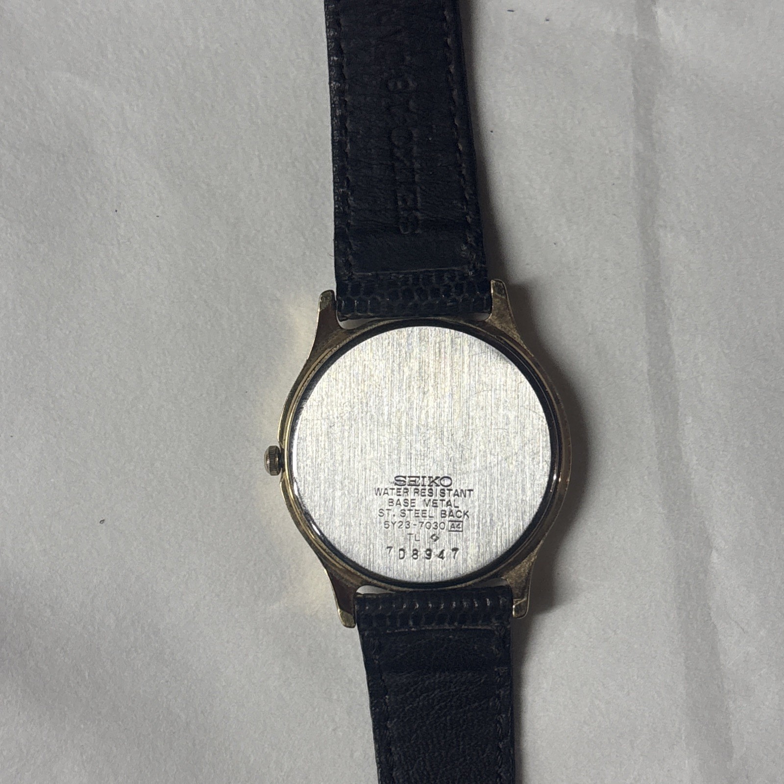 Seiko SQ Quartz 8C23-6010 — Champagne Day/Date, Gold-Tone Dress, Japan 1985