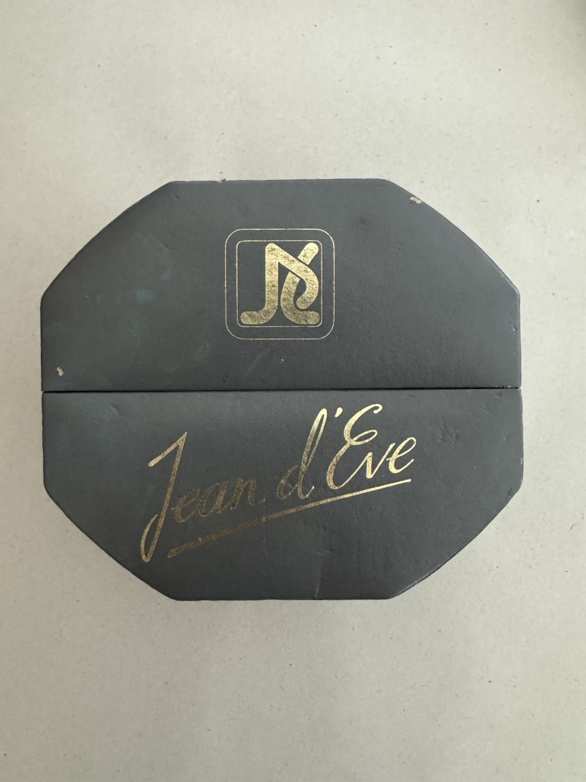 Women’s Jean d’ Eve Quartz Swiss Made Watch 911751 Gold Tone New Battery
