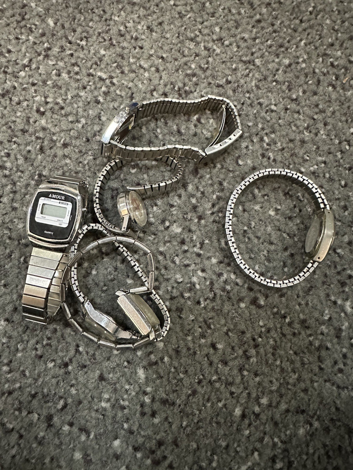 Lot Of 11 Ladies Wristwatches With Stretchy Bands Metal Various Brands Untested
