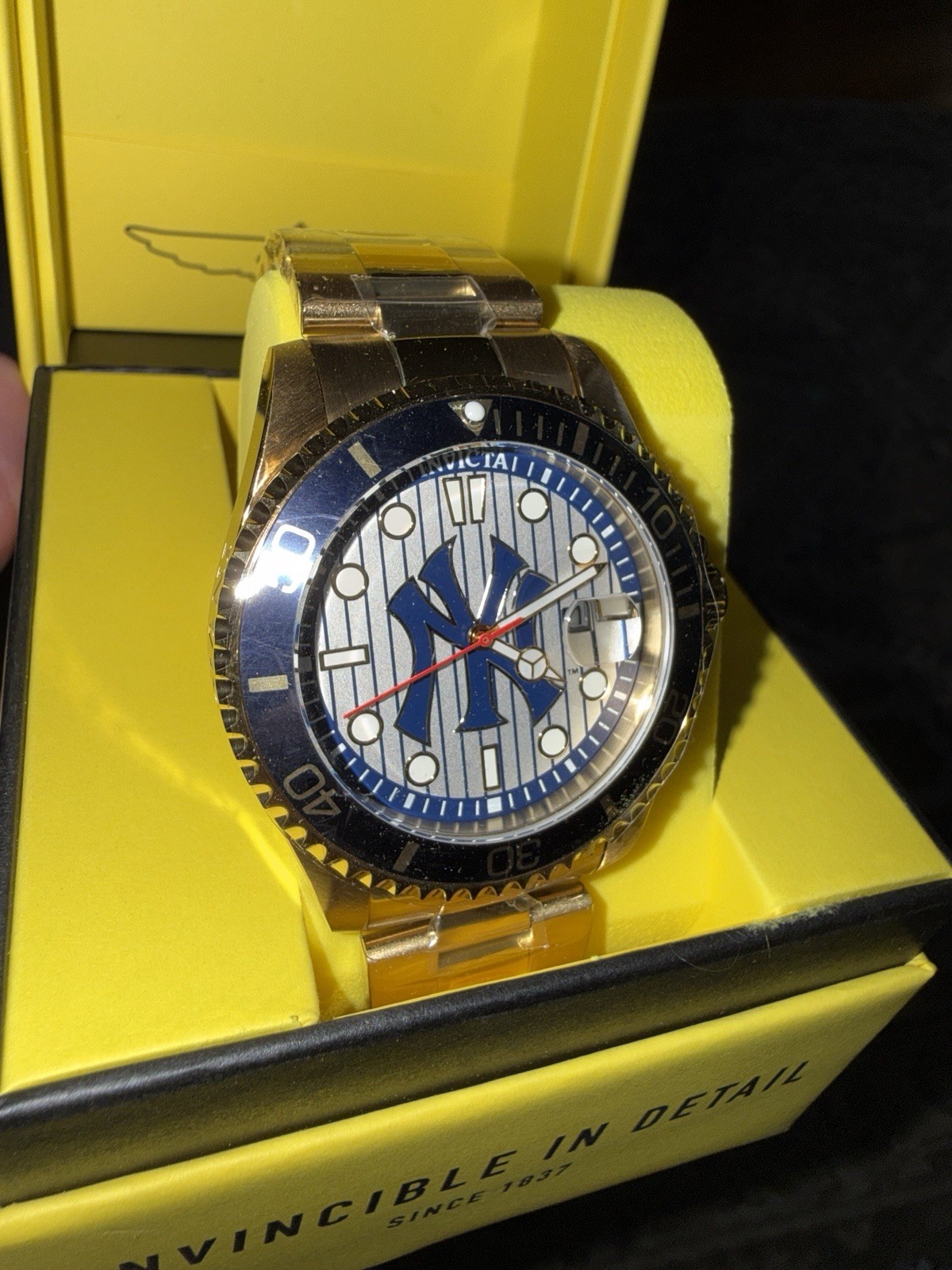 NEW Invicta Pro Diver New York Edition Men’s Watch – 43mm, Gold (49858) #1052
