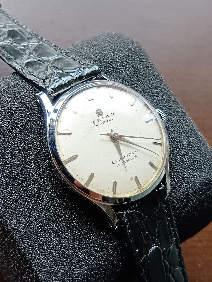 SEIKO MARVEL Hand wound Watch with Diashock 17 Jewels confirmed operational
