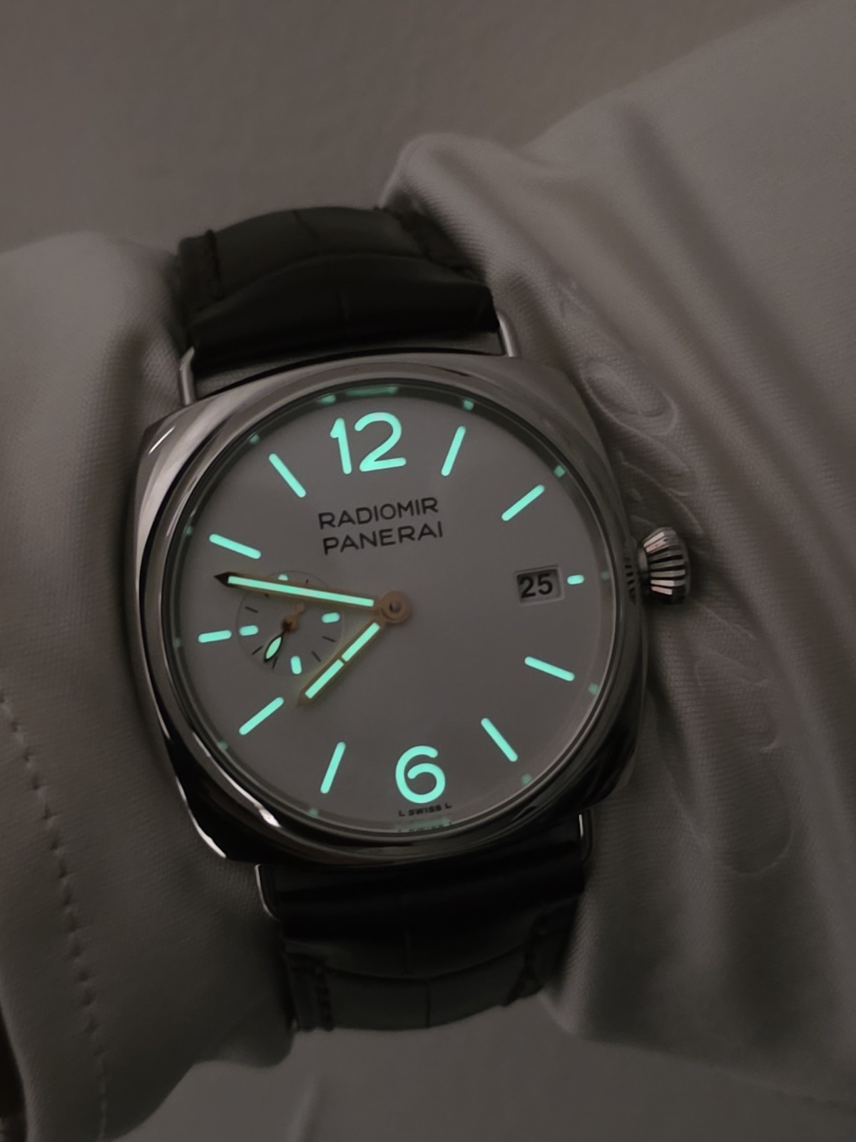 PANERAI PAM01292 Radiomir Quaranta 40m WATCH white Dial Automatic B & P 2023.