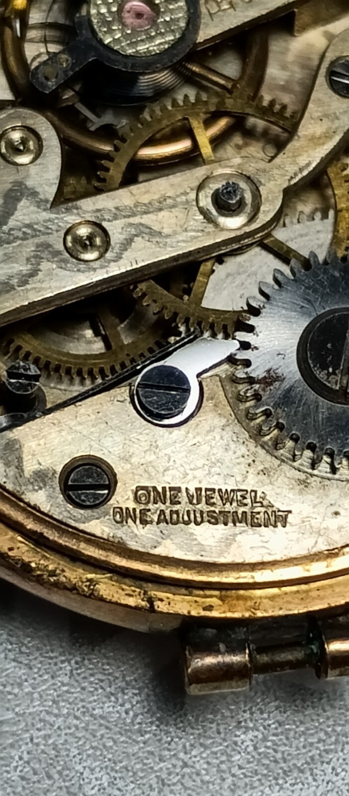 O.Maire Swiss Vintage Women’s Watch Mechanical 1 J. Movement 28 mm Working P/R