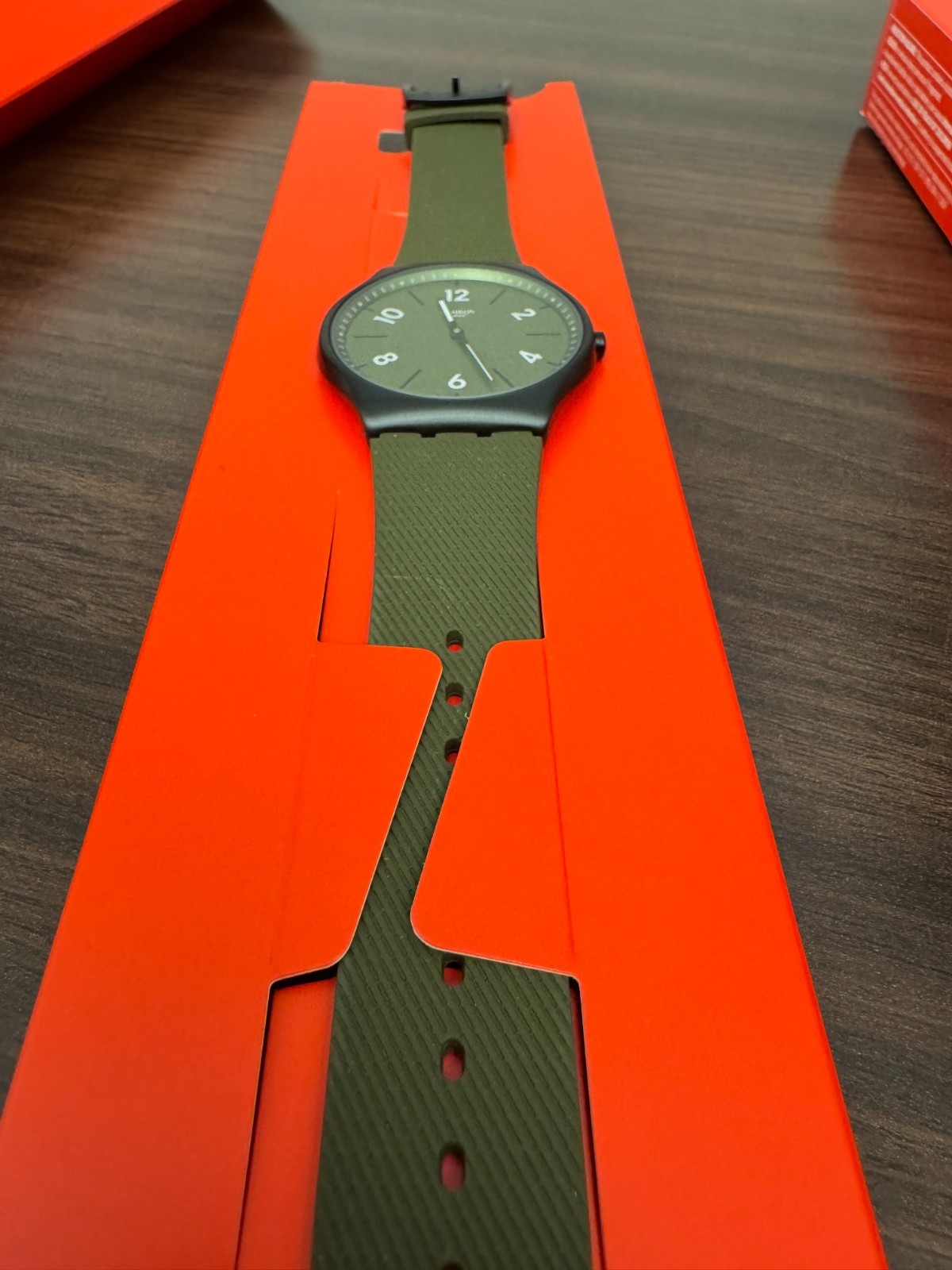 Swatch Skin Irony 42 Hint of Pine SS07B115 – Black/Green – NIB New w/ Box Paper