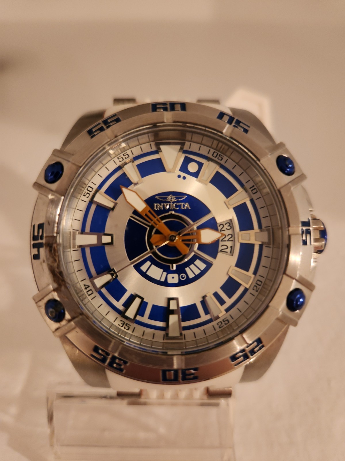 Invicta Men’s Star Wars R2D2 Watch White Band
