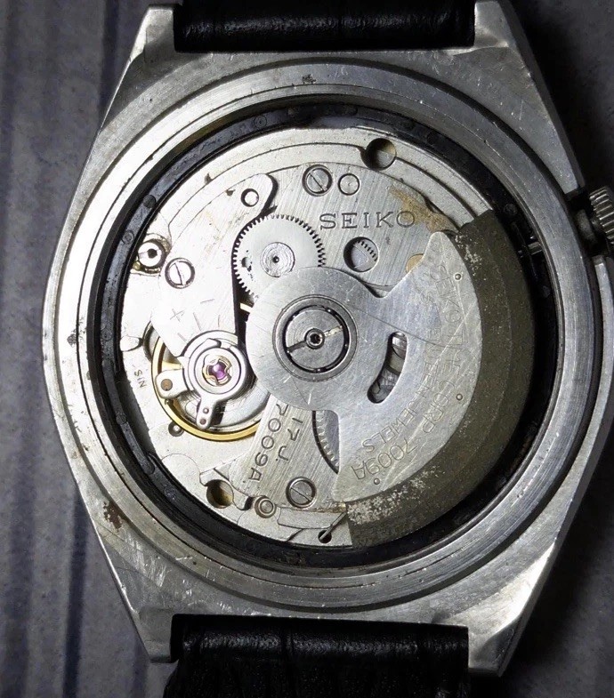 Rare Vintage Seiko 5 Men’s Automatic – 7009-6140 Gold Dial – Genuine Leather