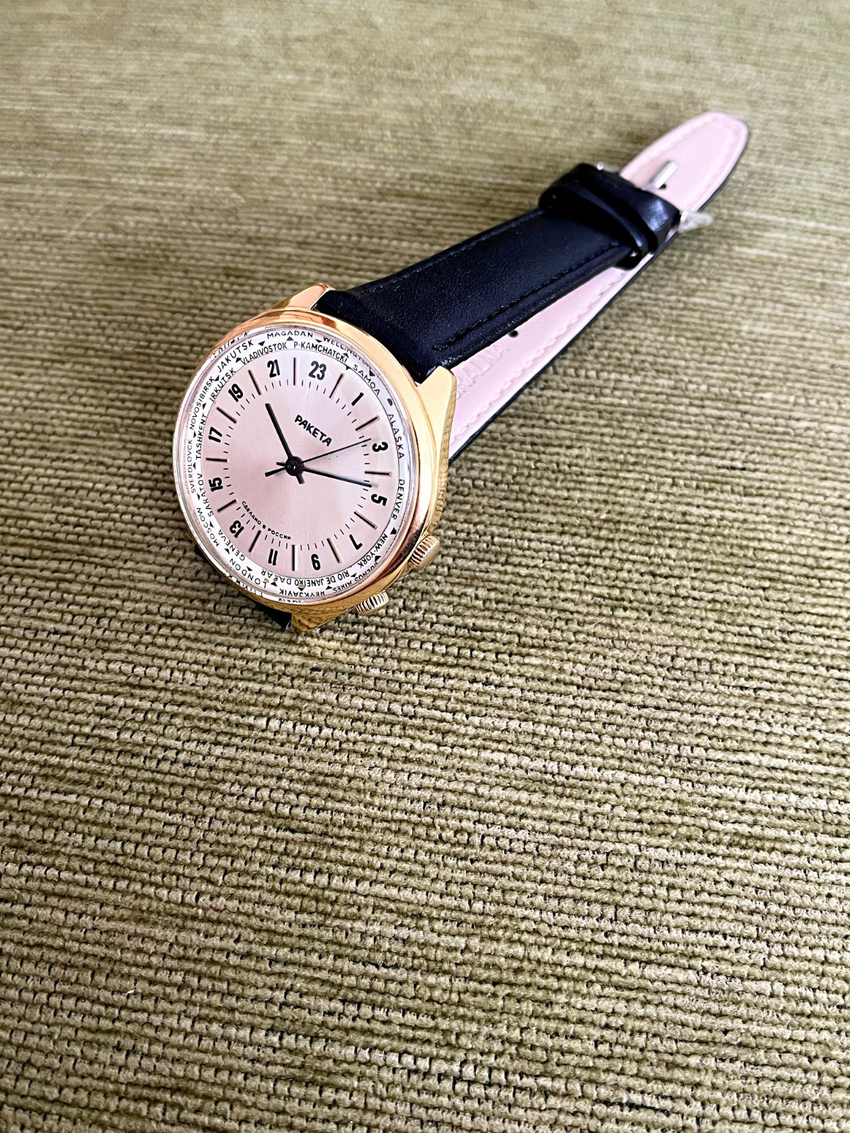 Mechanical wristwatch RAKETA 24 hours, Soviet USSR, 2623.H Polar
