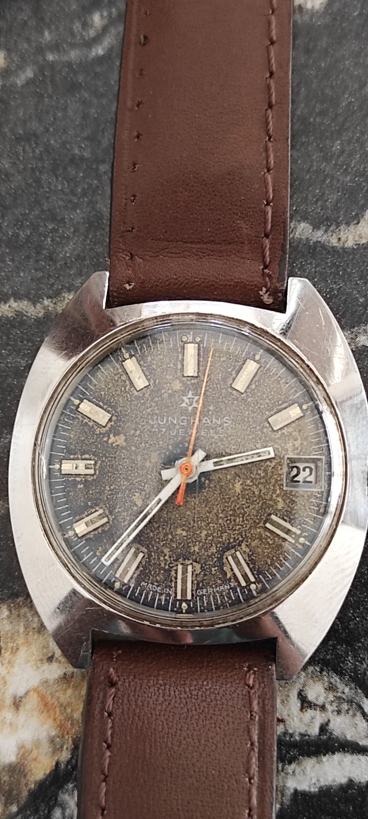 Rare Vintage Junghans 17 Jewels Cal. 620.52 Manual 1974 Tropical Patina Watch