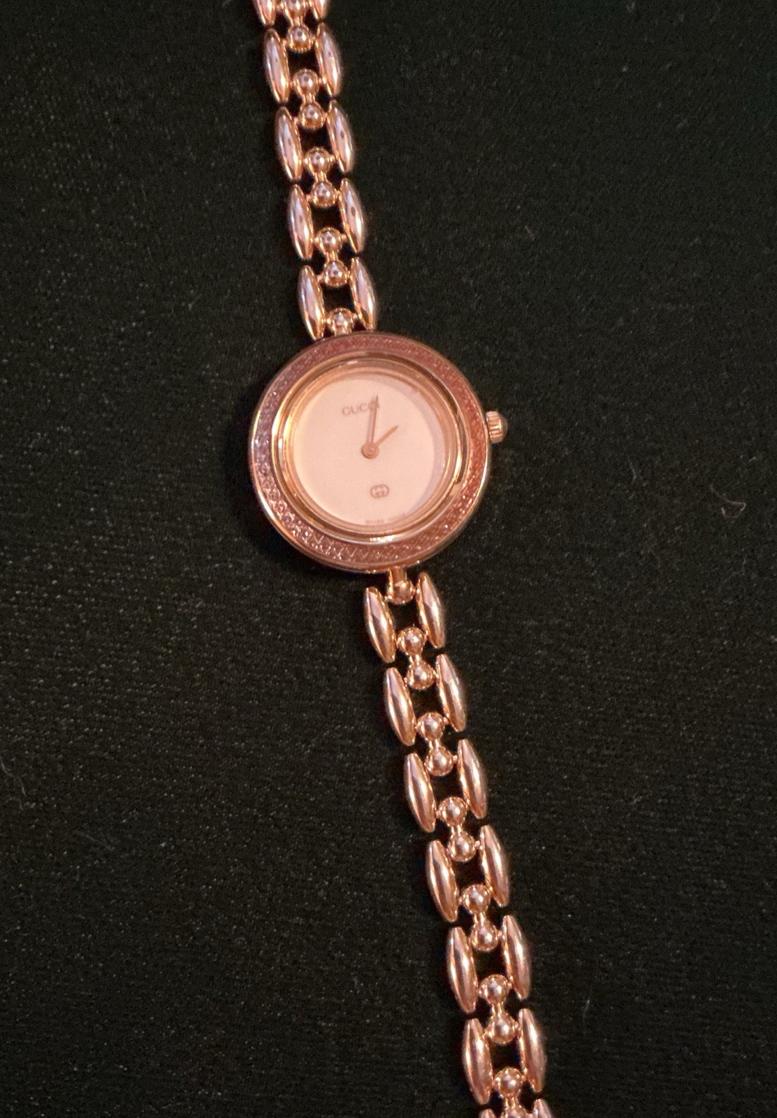 Vintage GUCCI Ladies Interchangeable Bezels Watch 11/12 Series