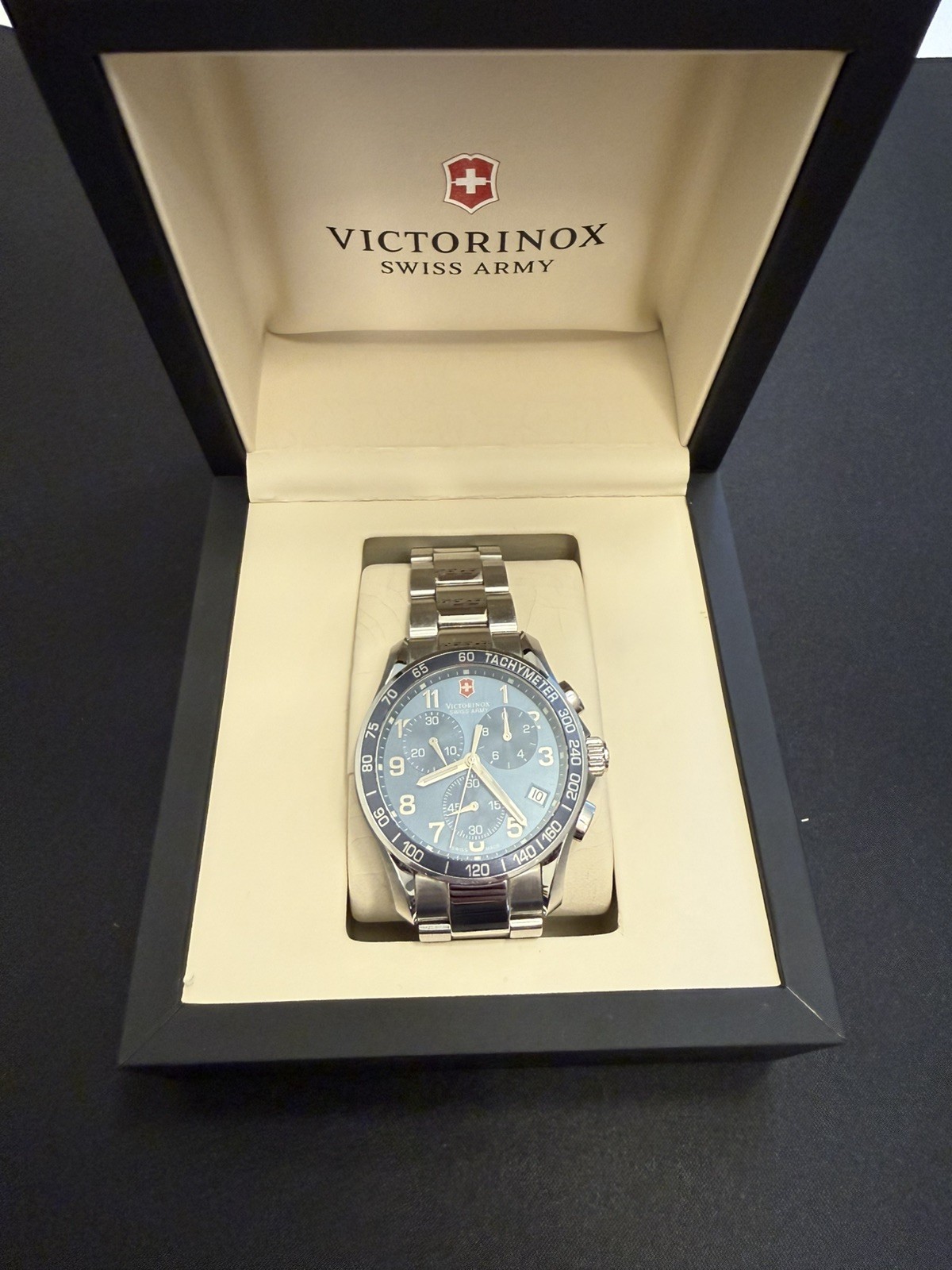 Victorinox Swiss Army Men’s Watch Chronograph Tachymeter Date Blue Dial 241120