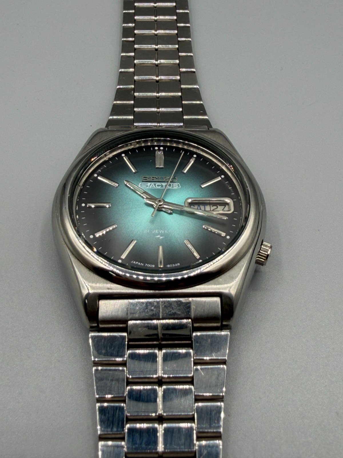 Vintage Seiko 5 Actus 7009 Automatic 21 Jewels Men’s Watch Japan | Blue Sunburst