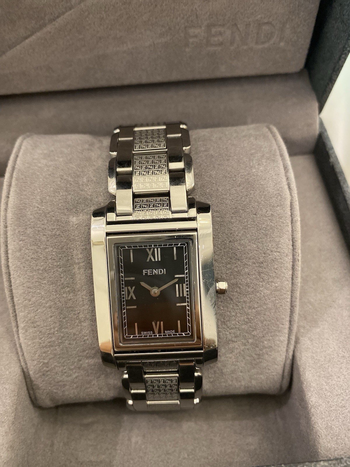 Authentic Fendi Orologi Flip Face 7600M Swiss Men’s Watch Full Set Box Papers