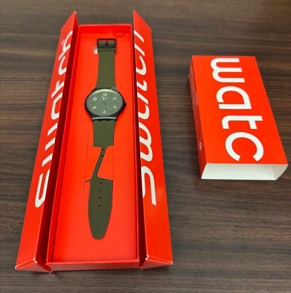 Swatch Skin Irony 42 Hint of Pine SS07B115 – Black/Green – NIB New w/ Box Paper