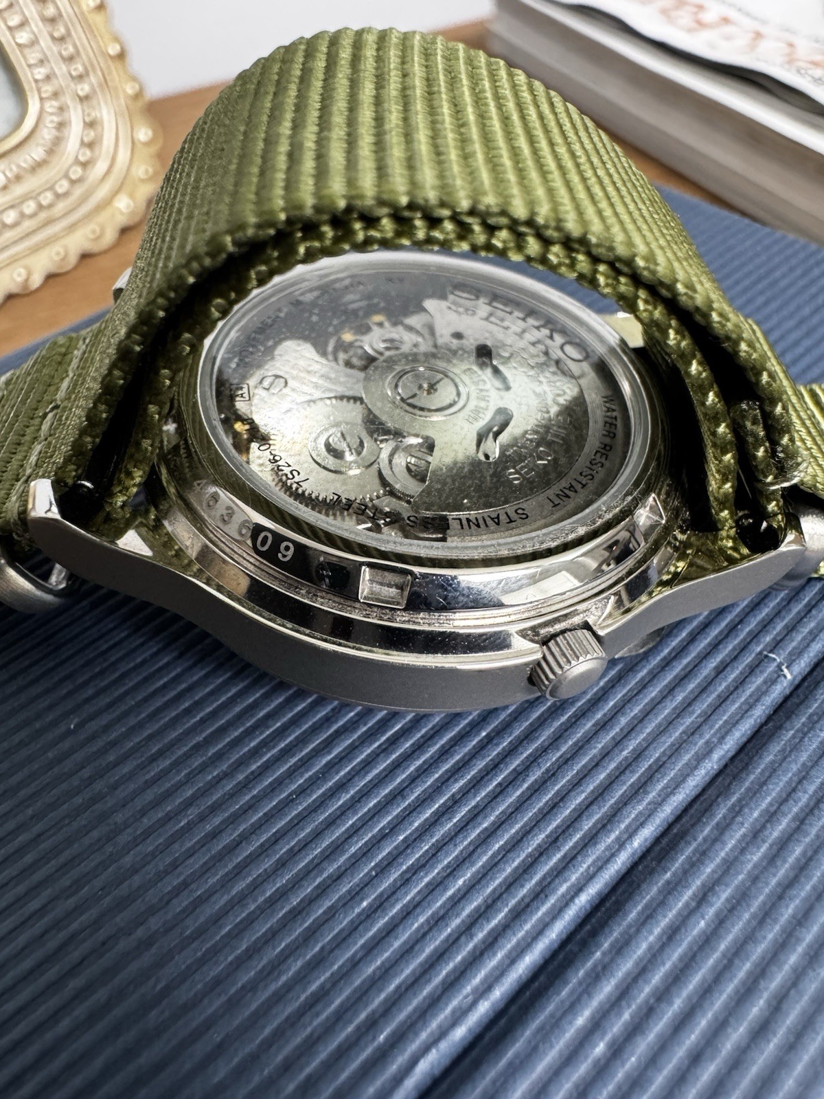 Seiko 5 SNK805 7S26-02J0 Military Green Dial Day/Date 37mm Men’s Watch