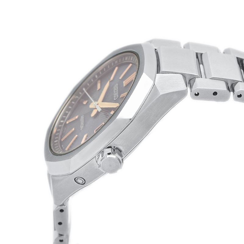 SEIKO ASTRON NEXTER HAC002J Titanium Radio Controlled Solar Navy Dial Watch 36mm