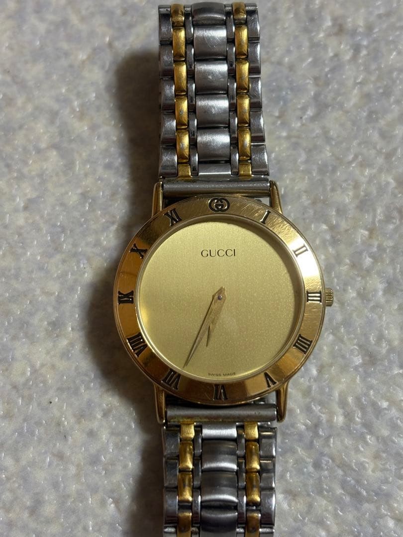GUCCI 3000.2.M Quartz Mens Wristwatch