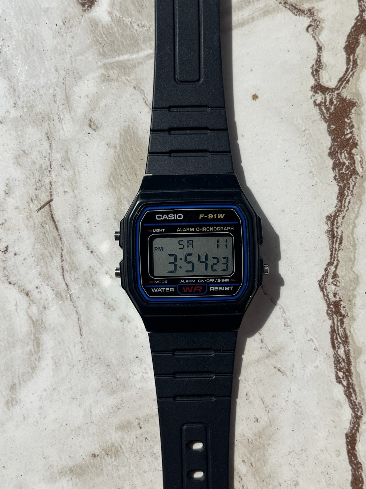 Casio F-91W Men’s Digital Watch Water Resistant, Alarm, Chronograph Features