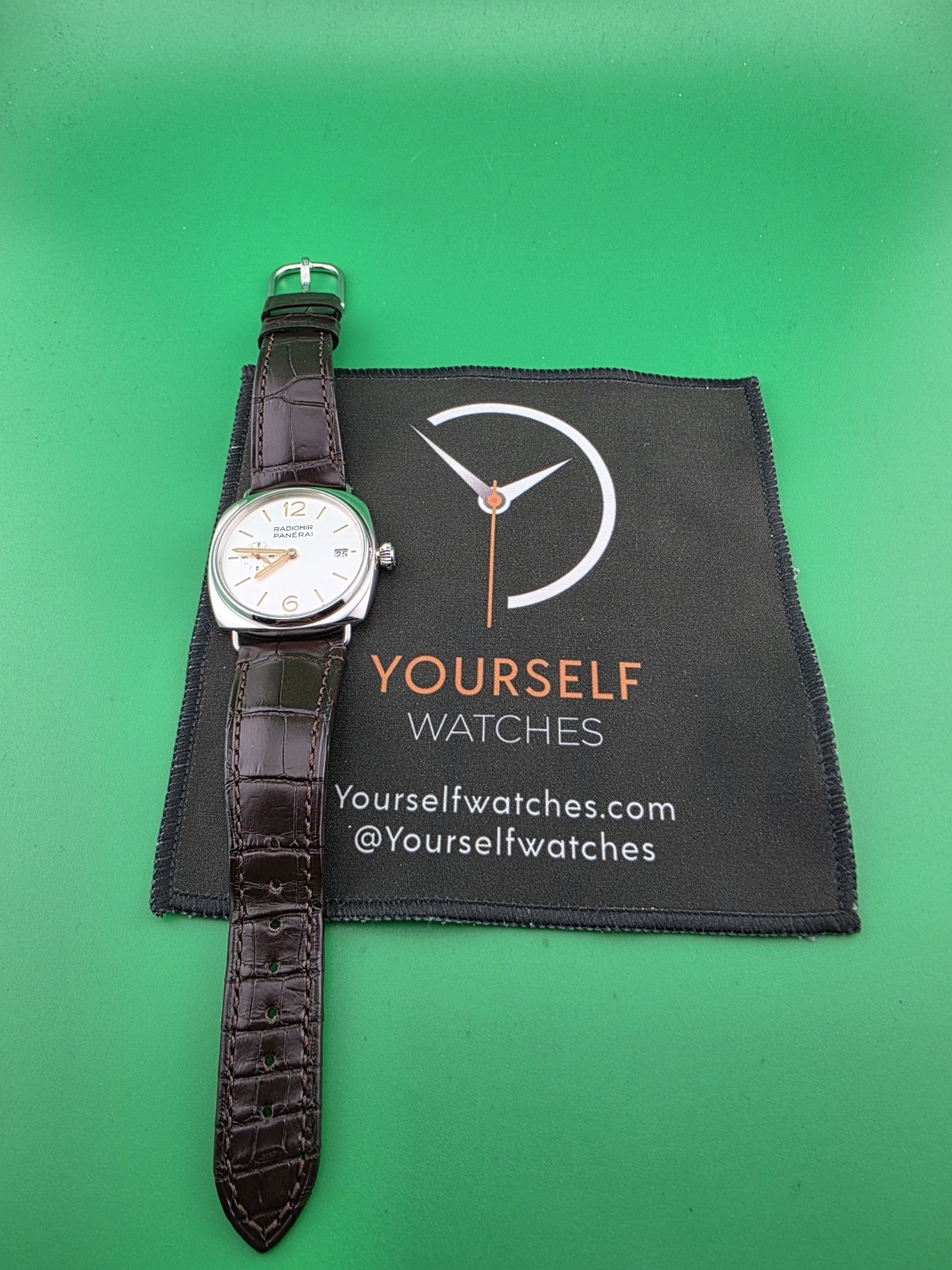 PANERAI PAM01292 Radiomir Quaranta 40m WATCH white Dial Automatic B & P 2023.