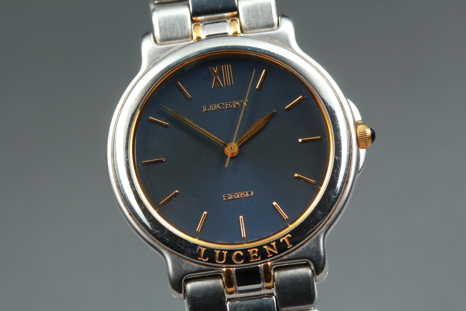 Vintage 1993 Seiko Lucent 5E21-6B80 Blue Roman Quartz Mens Watch From JAPAN
