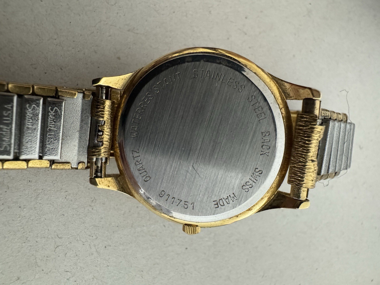 Women’s Jean d’ Eve Quartz Swiss Made Watch 911751 Gold Tone New Battery