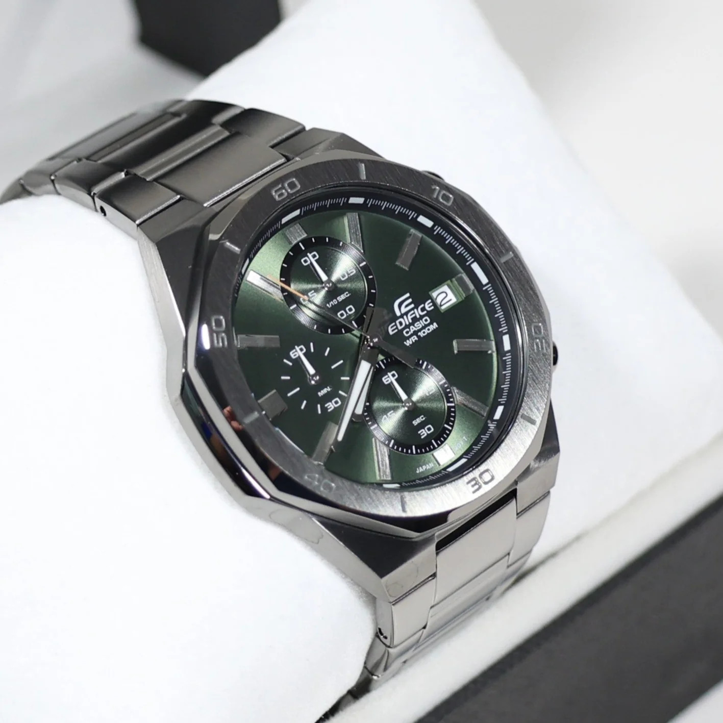 Casio Edifice Green Dial Men’s Chronograph Watch EFV-640DC-3AVUEF
