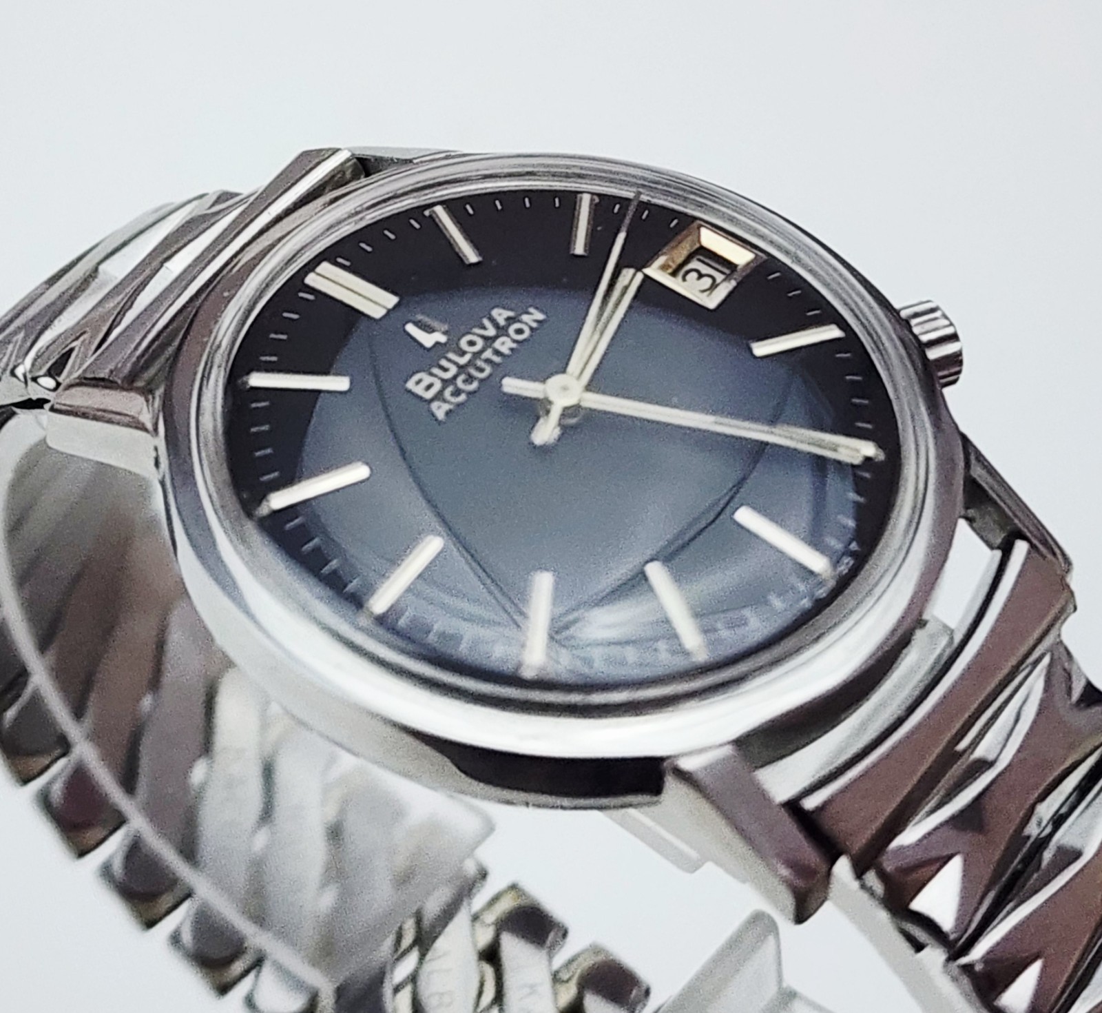 Men’s Vintage 1968 TUNING FORK Watch BULOVA ACCUTRON Cal.2181