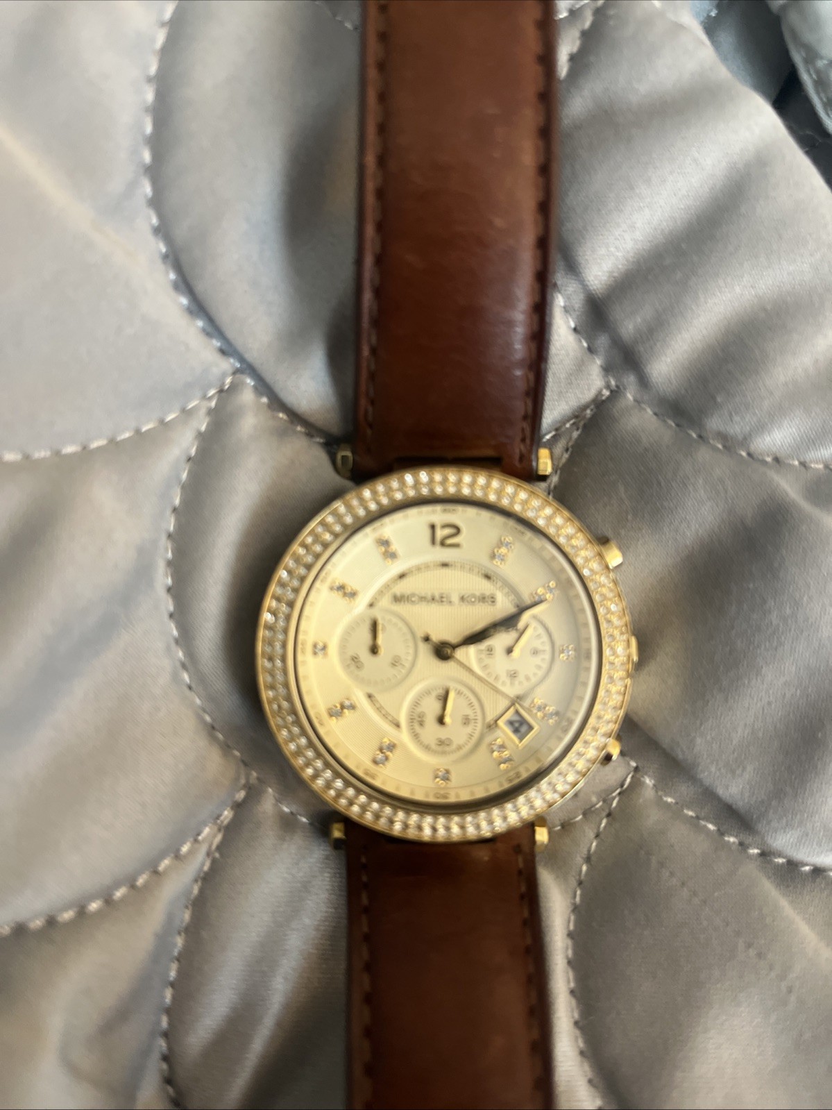 Michael Kors Parker Chronograph MK2249 Wrist Watch for Women Needs New Battery