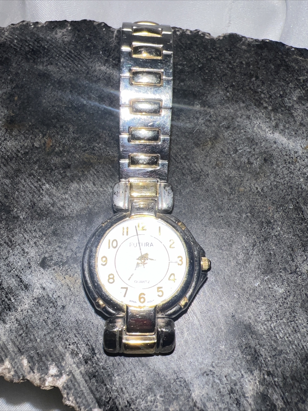 Futura Watch Ladies Gold Tone Bezel Numeral Dial Jewelry Clasp New Battery