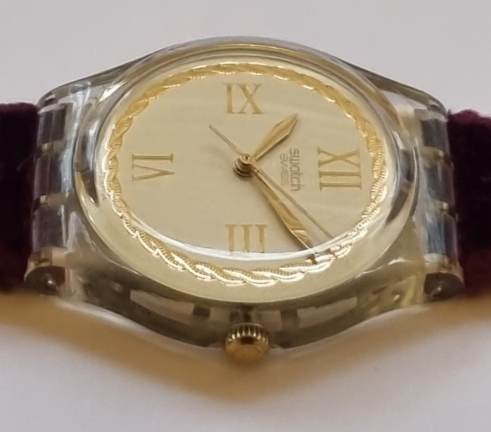 Vintage Swatch Saint Velours 33mm Quartz Purple Velvet Strap Watch GK203 (1995)