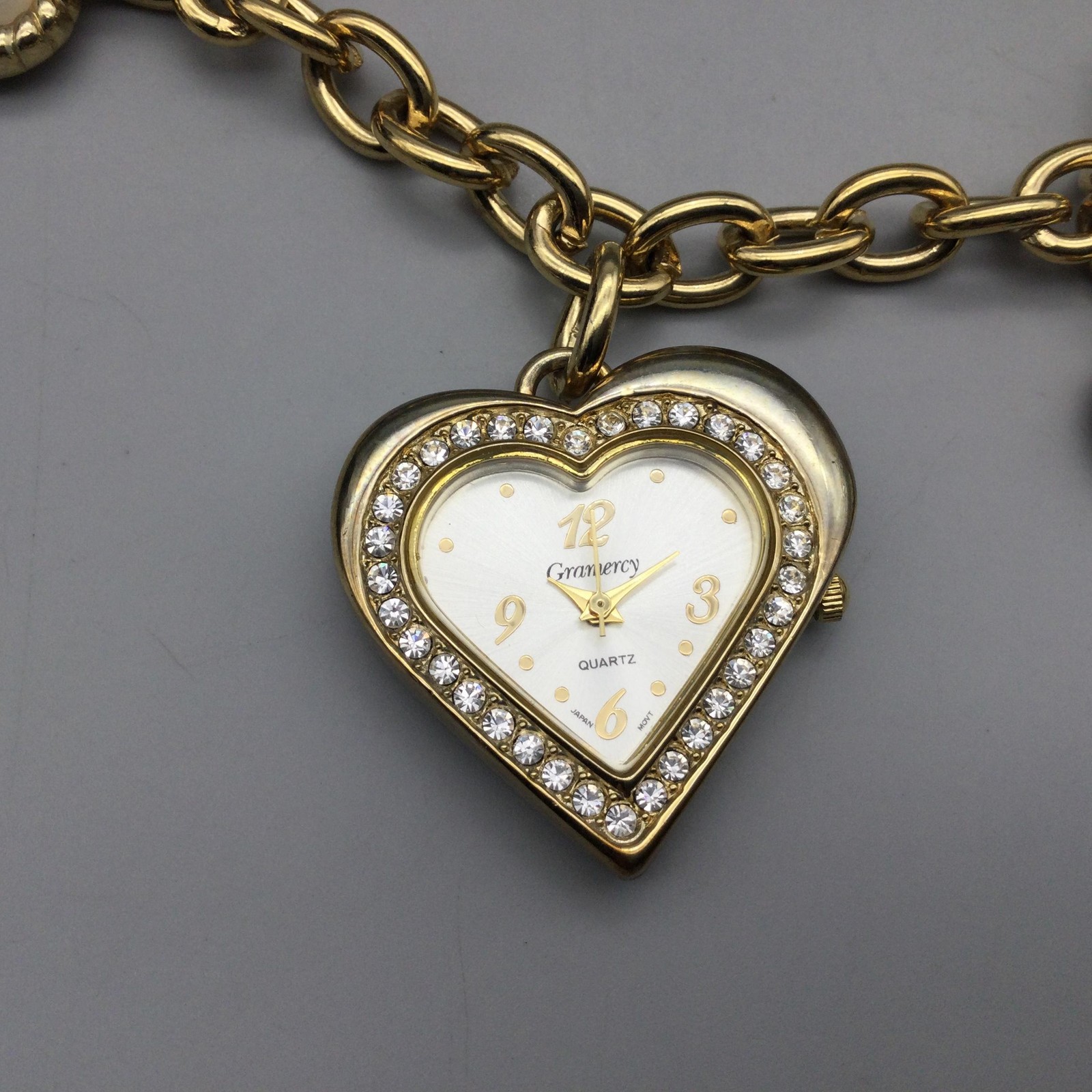 Gramercy QT5017 Heart Womens Watch 32mm Gold Tone Charms New Battery 7.75″