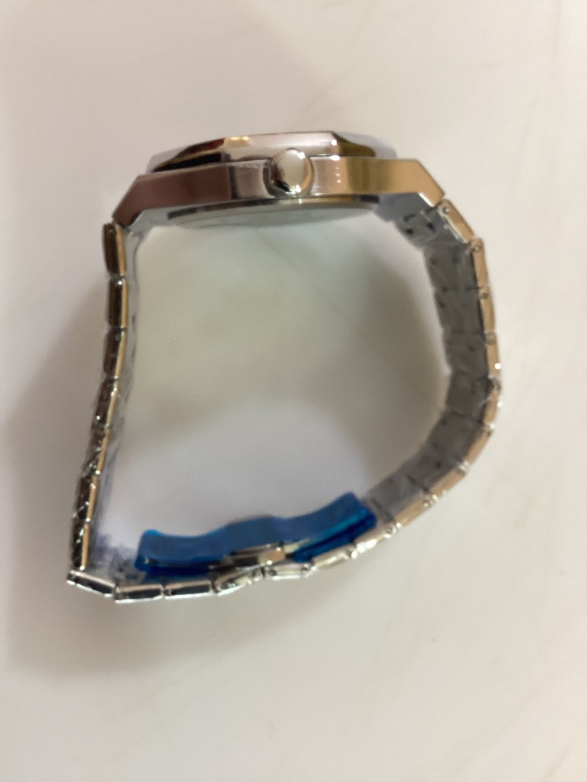 LUXURY STYLED GENTS BRACELET WRISTWATCH. 42 cms DIA. LOOK LIKE A MILLIONAIRE.