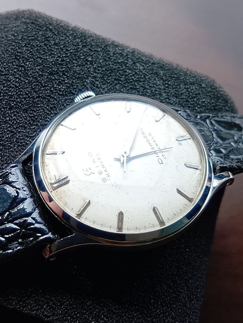 SEIKO MARVEL Hand wound Watch with Diashock 17 Jewels confirmed operational