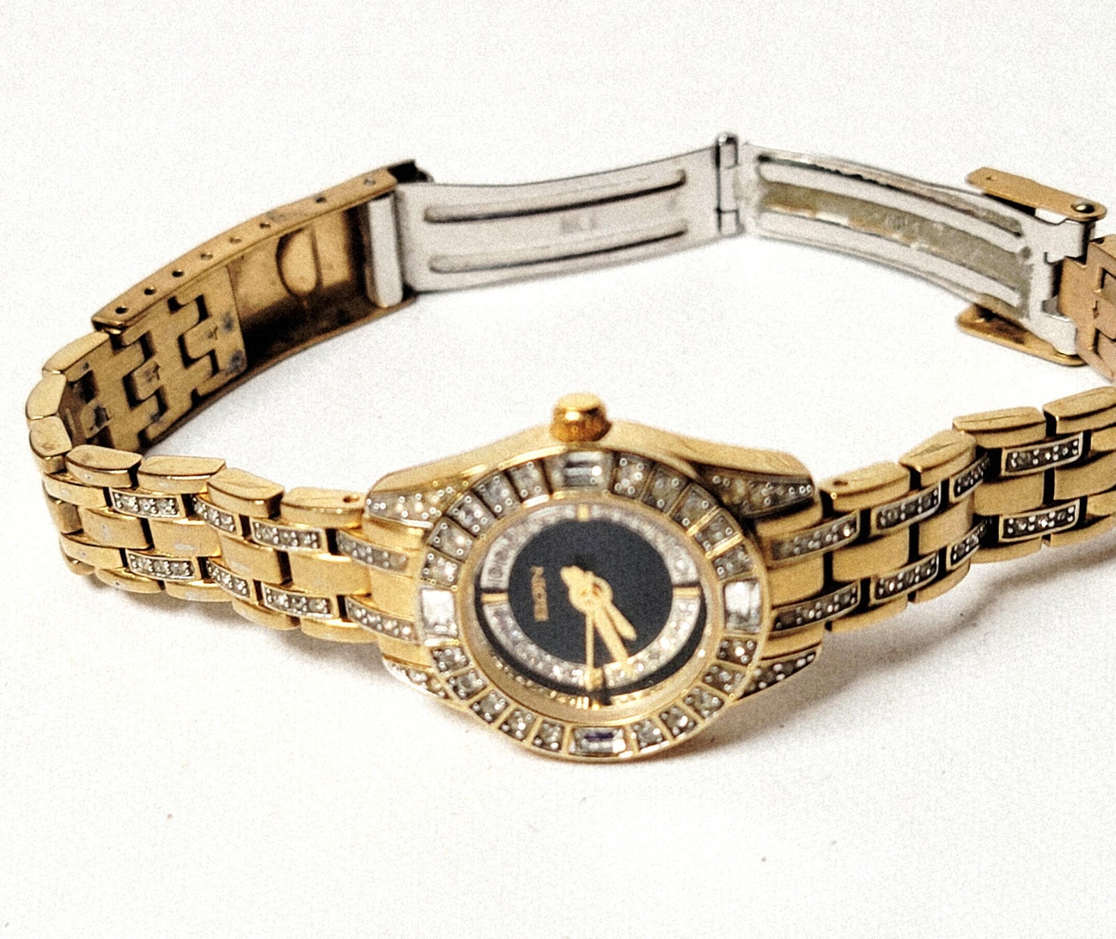 Vintage Women Elgin Model EG231n Analog Watch NO Battery Round Parts Not Tested