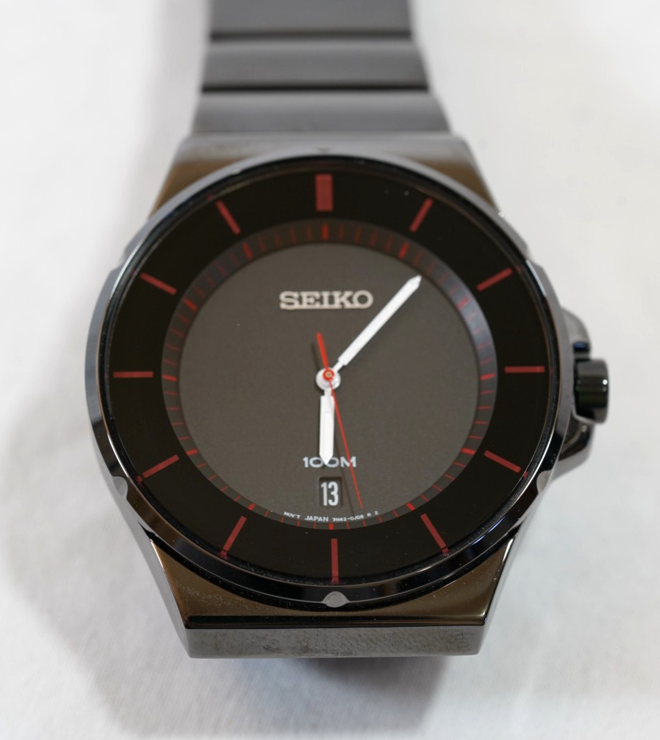 Seiko Men’s 100M Black Red White Quartz 7n42-0fk0