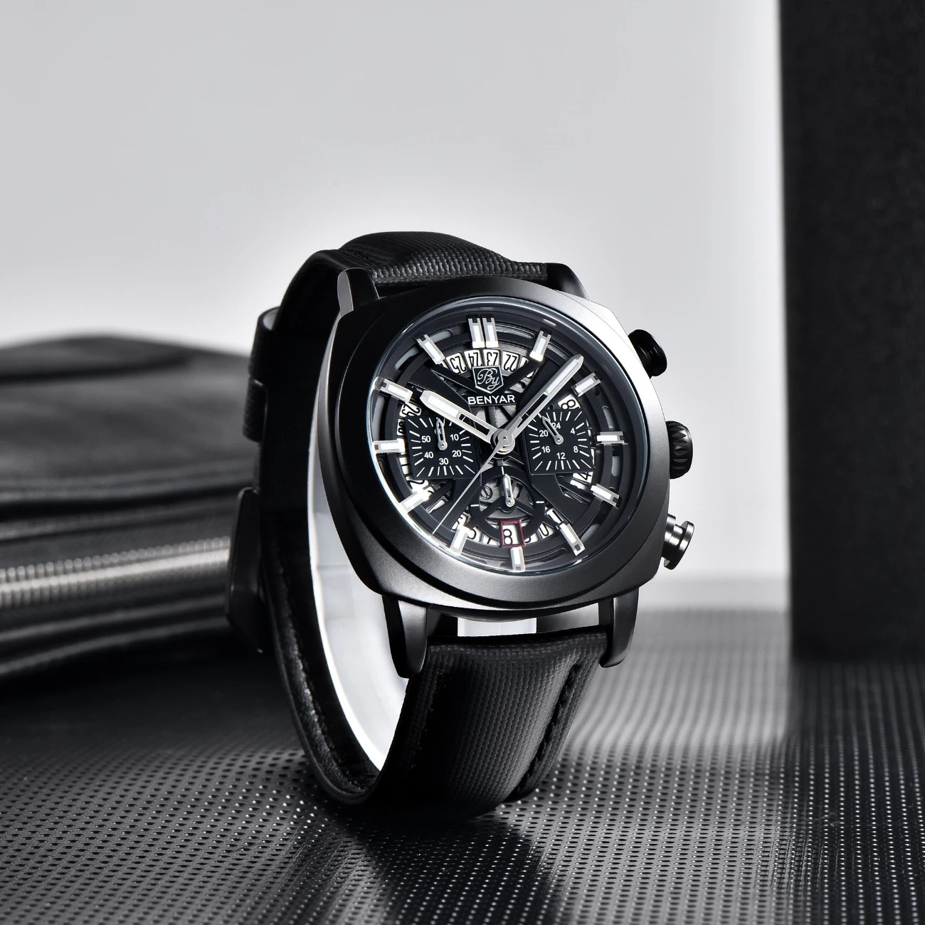 BENYAR 43MM Chronograph Quartz Men’s Watch 50M Luminous AR Crystal