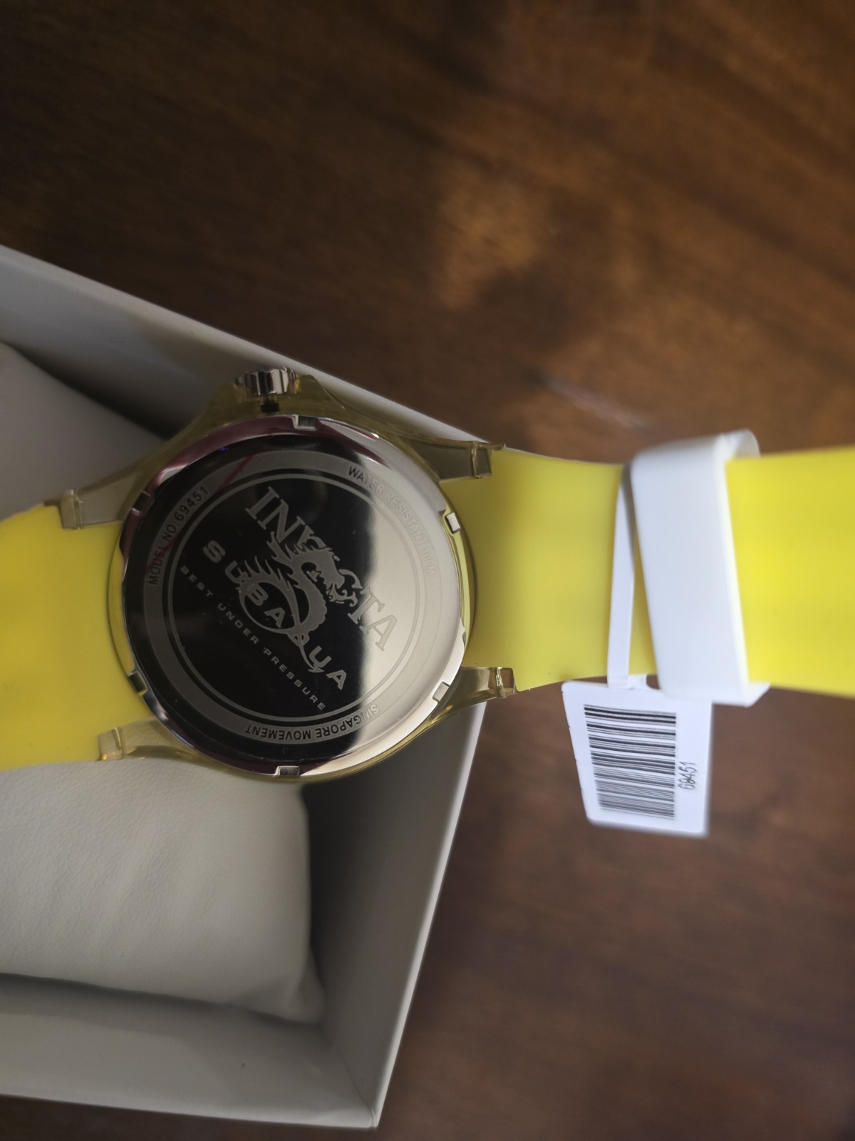 Invicta Subaqua Men’s Watch Model 69451 – 44mm Green & Gold