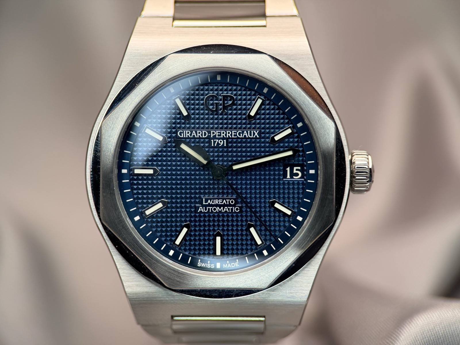 Girard-Perregaux Laureato Blue Men’s Watch – 81010-11-431-11A
