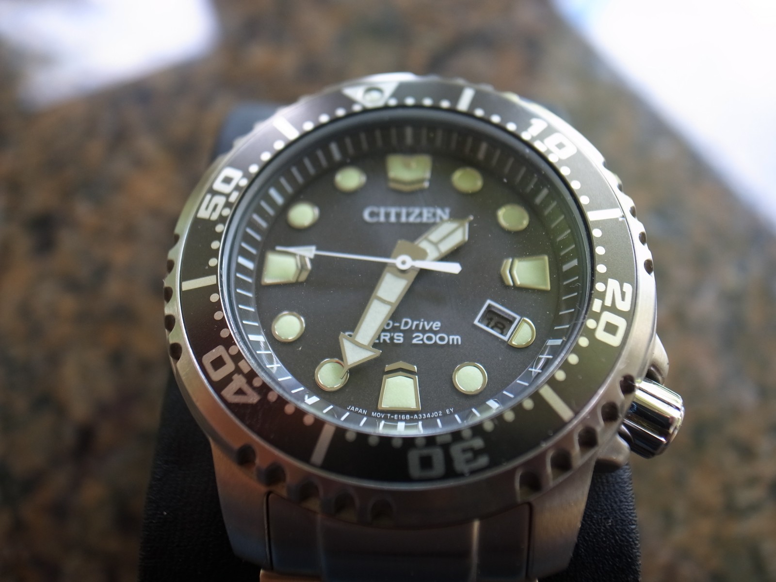 Citizen Promaster Dive Eco-Drive Gray Dial Stainless Steel Mens Watch BN0167-50H
